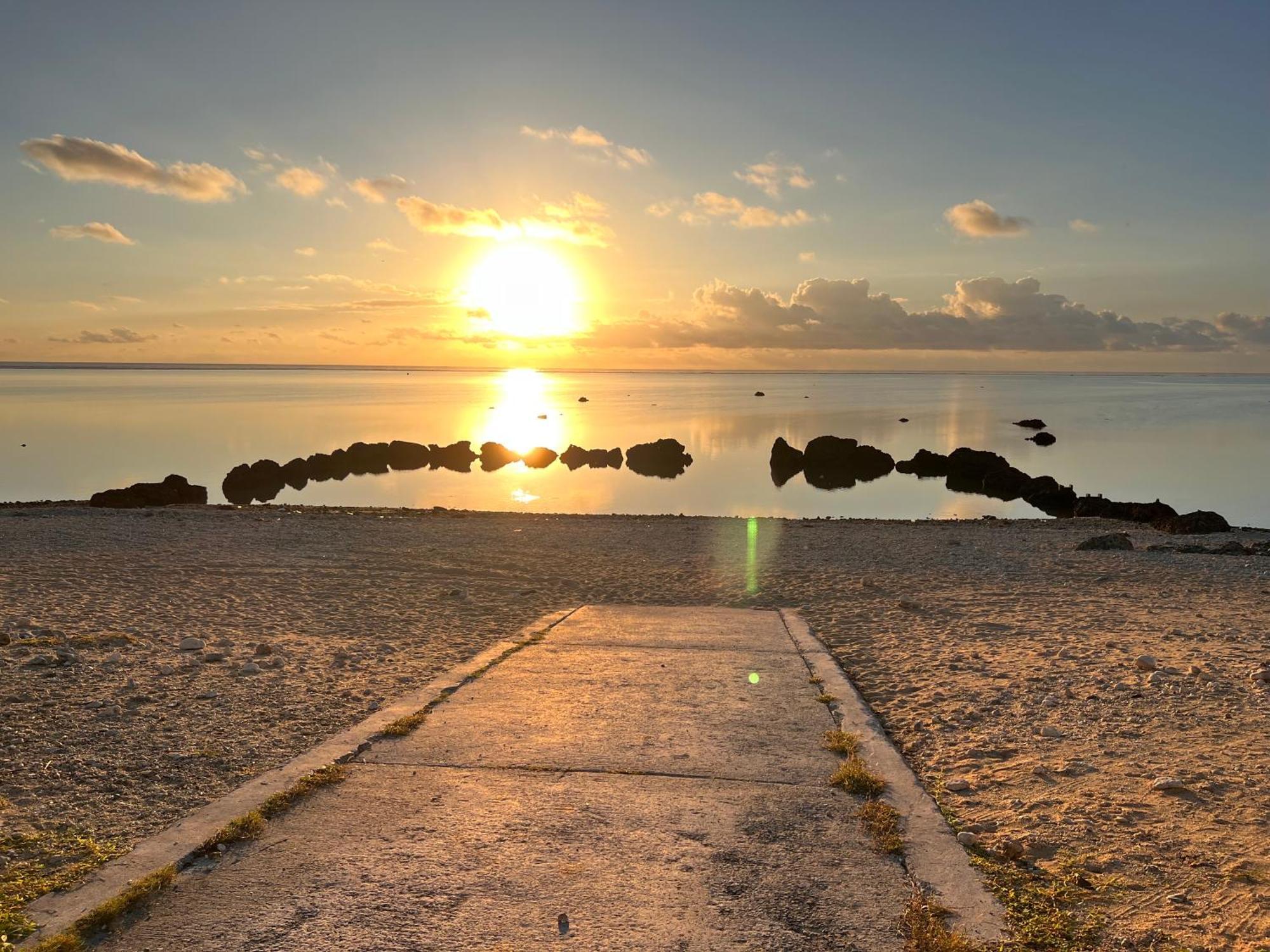 星降る夜と天然木の香りに包まれる新築癒しの隠れ家ishigaki Villa En えん Luaran gambar